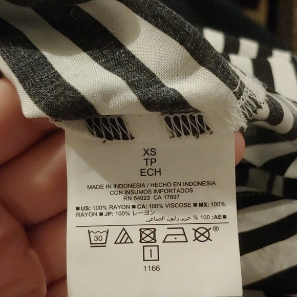 Loose Stripped cami - Picture 5 of 5